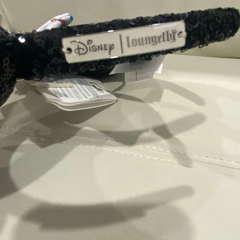 Loungefly Black Sequin Minnie Mouse & Friends Ears with White Bow - Picture 3 of 5